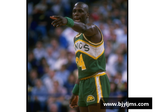 贝克球员风采解析：他如何在NBA赛场上打破极限与重塑自我